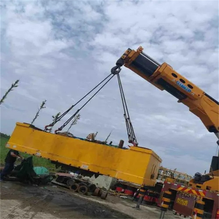 富川吊车吊集装箱需要多少钱